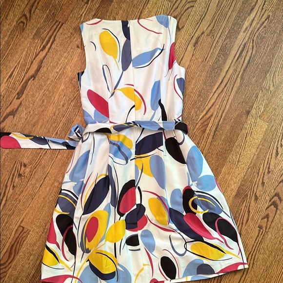 Colorful Sleeveless Dress - Picture 3 of 7